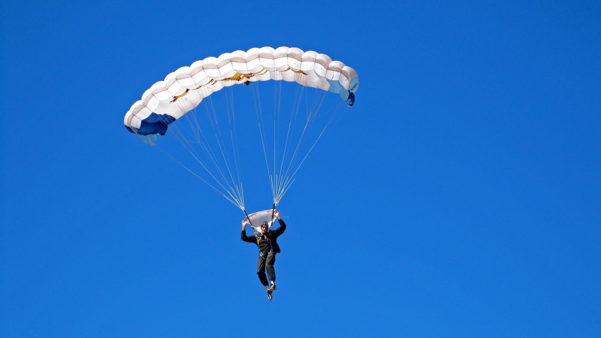 【揭秘】从朗神到朗嗨，最差曼联主帅做了多少荒唐事